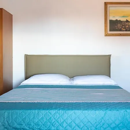 - Ancient Liguria Free Parking *
