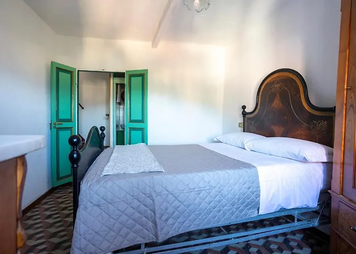 - Ancient Liguria Free Parking Lerici