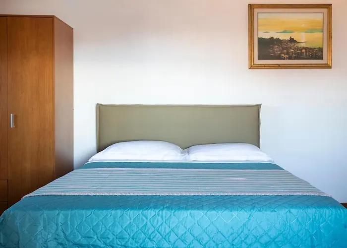 - Ancient Liguria Free Parking *