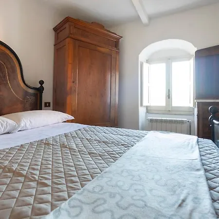 - Ancient Liguria Free Parking * Lerici